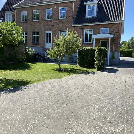 - '2' Second Floor - Close To Center - Free Private Parking Lägenhet Ålborg